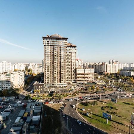 Роскошная 3К Квартира 135М2 На Набережной. Минская Kiev Buitenkant foto
